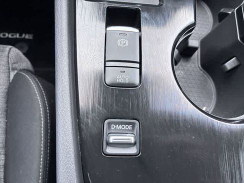 Used 2023 Nissan Rogue SV FWD image 39