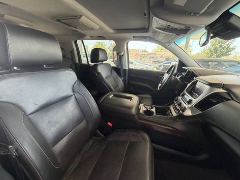 Used 2019 GMC Yukon XL SLT w/ Open Road Package AWD/4WD image 18