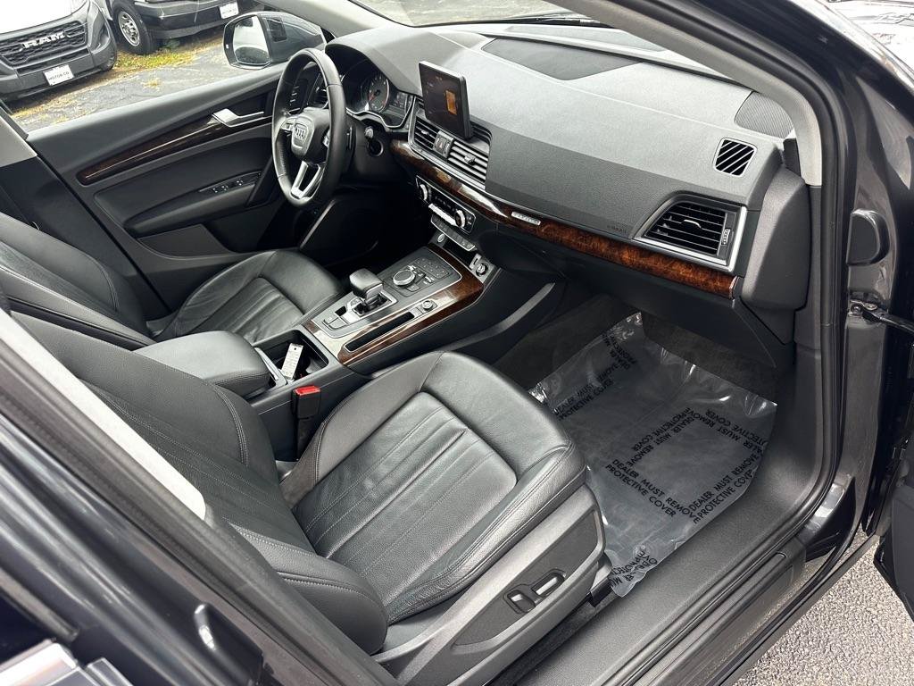 Used 2019 Audi Q5 2.0T Premium w/ Convenience Package AWD/4WD image 11