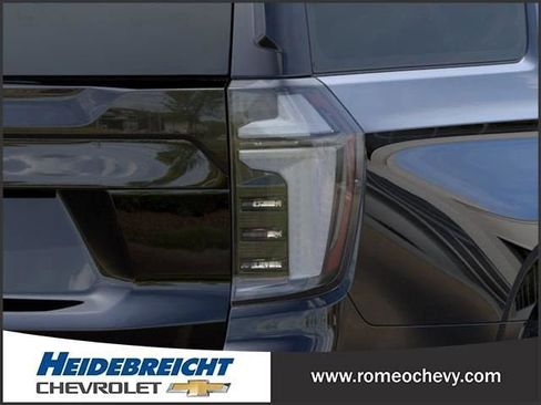 New 2025 Chevrolet Suburban High Country image 12