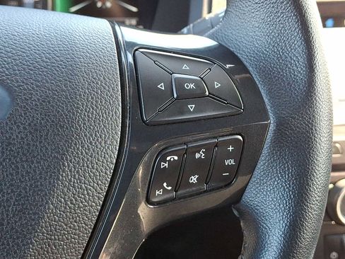 Used 2018 Ford Explorer XLT w/ Equipment Group 202A image 27