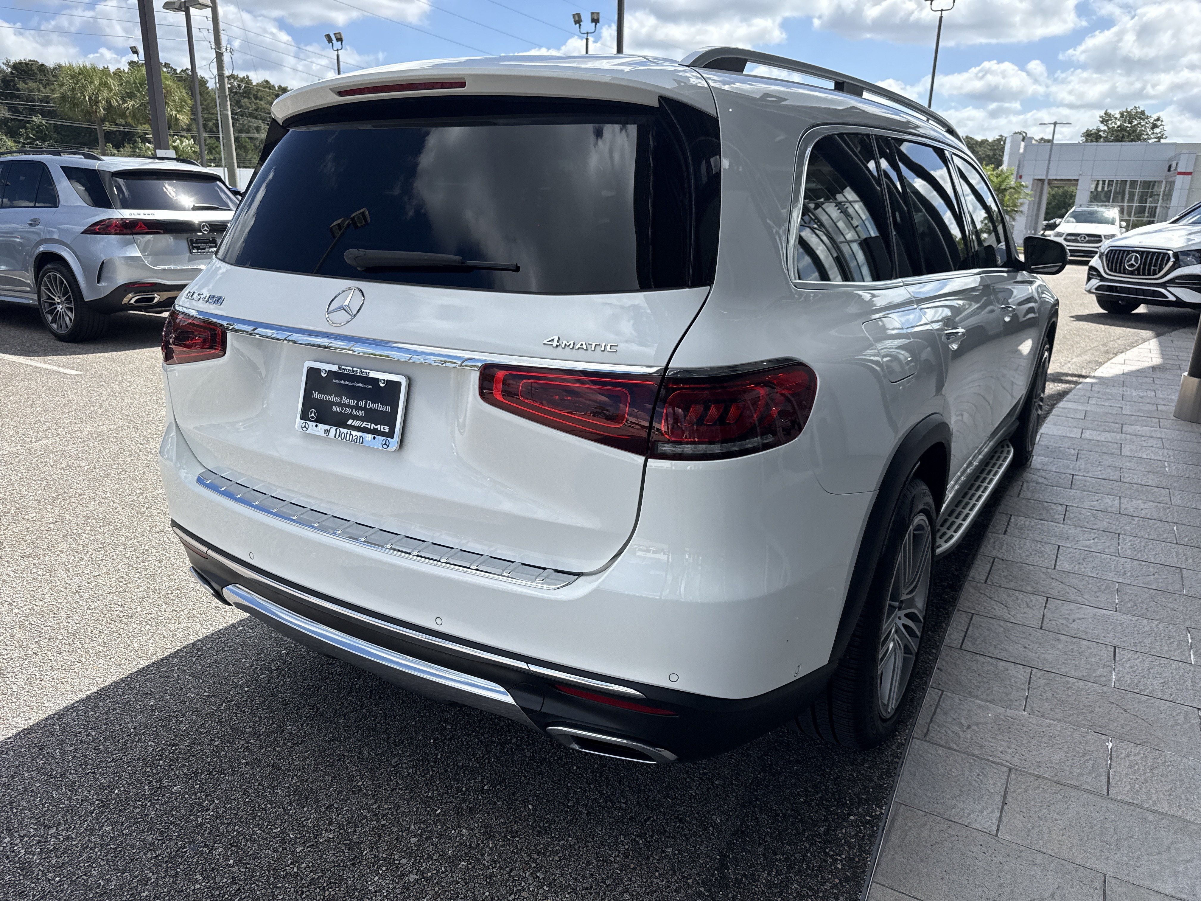 Used 2020 Mercedes-Benz GLS 450 4MATIC image 4