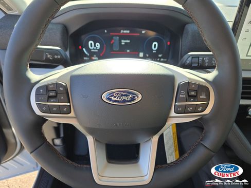 New 2026 Ford Explorer Active w/ Active Comfort Package image 11