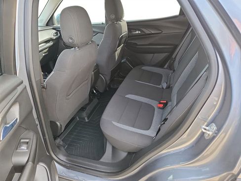Used 2021 Chevrolet TrailBlazer LT w/ Convenience Package image 28