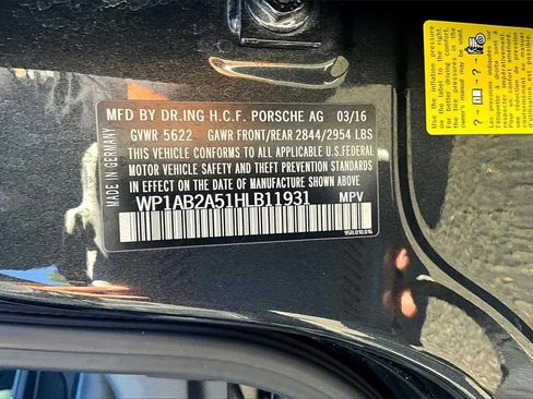 Used 2017 Porsche Macan S image 33