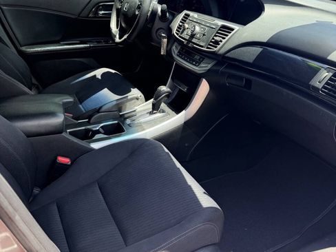 Used 2015 Honda Accord Sport image 11