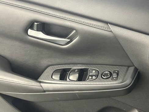 Used 2024 Nissan Sentra SV image 18