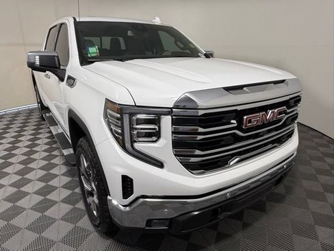 Used 2026 GMC Sierra 1500 SLT w/ SLT Premium Plus Package AWD/4WD image 17