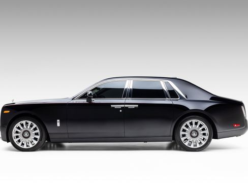 Used 2019 Rolls-Royce Phantom Sedan image 6