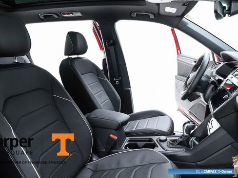 Used 2024 Volkswagen Tiguan SEL R-Line image 37