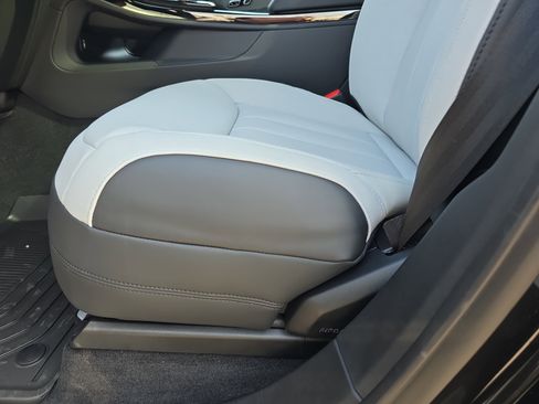 New 2026 Land Rover Range Rover Sport Dynamic SE image 28