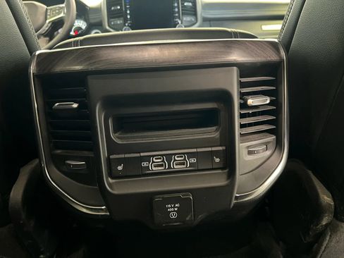 Used 2025 RAM 1500 Laramie AWD/4WD image 15