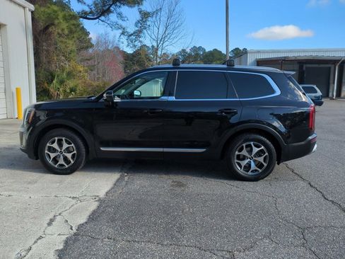 Used 2022 Kia Telluride EX image 9