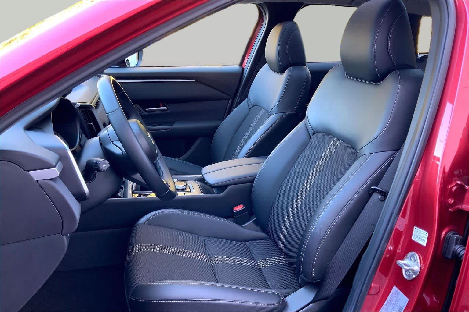 Used 2025 MAZDA CX-50 AWD 2.5 S w/ Accent Package image 8
