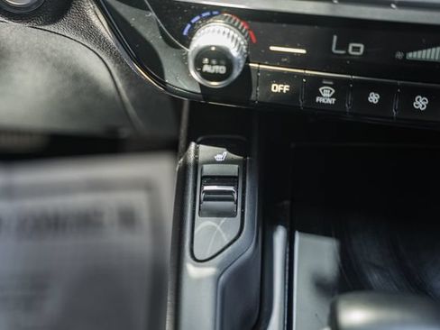 Used 2024 Kia Telluride S AWD/4WD image 29
