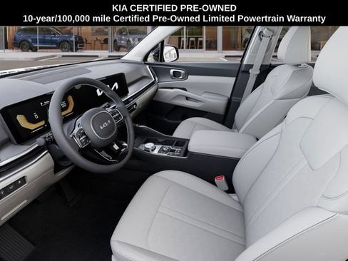 Used 2025 Kia Sorento EX AWD/4WD image 17