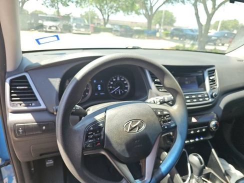 Used 2016 Hyundai Tucson SE w/ Option Group 02 FWD image 5