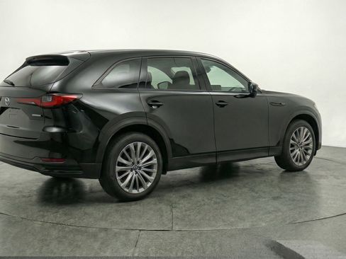 Used 2025 MAZDA CX-90 3.3 Turbo w/ Preferred Package AWD/4WD image 9