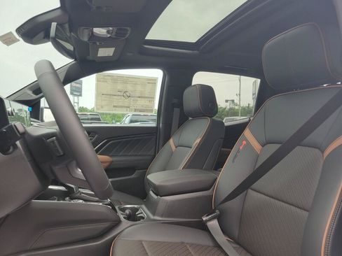 New 2026 GMC Canyon AT4 w/ Technology Plus Package AWD/4WD image 13
