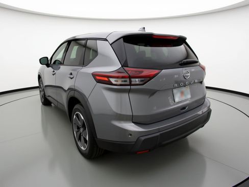 Used 2025 Nissan Rogue SV FWD image 6
