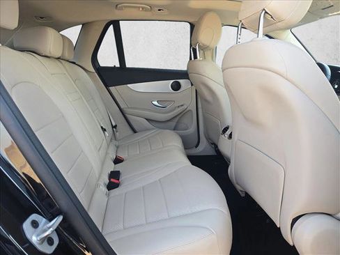 Certified 2022 Mercedes-Benz GLC 300 image 19