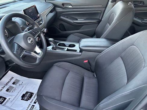 Used 2024 Nissan Altima 2.5 SV image 10
