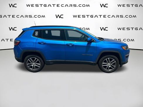 Used 2018 Jeep Compass Latitude w/ Popular Equipment Group AWD/4WD image 42