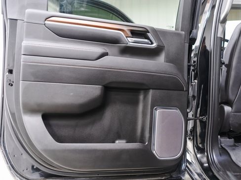 Used 2024 GMC Sierra 2500 Denali w/ Denali Reserve Package image 30