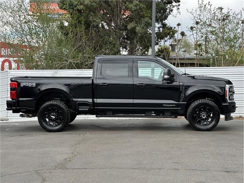 Used 2023 Ford F250 XLT w/ Black Appearance Package AWD/4WD image 9