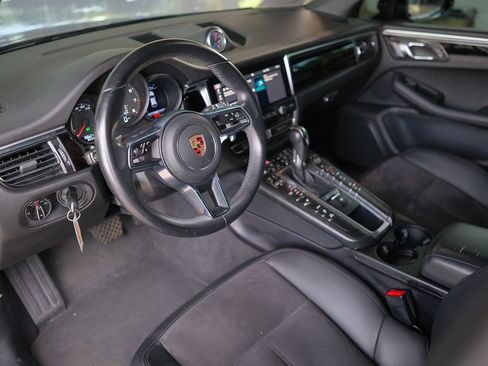 Used 2019 Porsche Macan image 14
