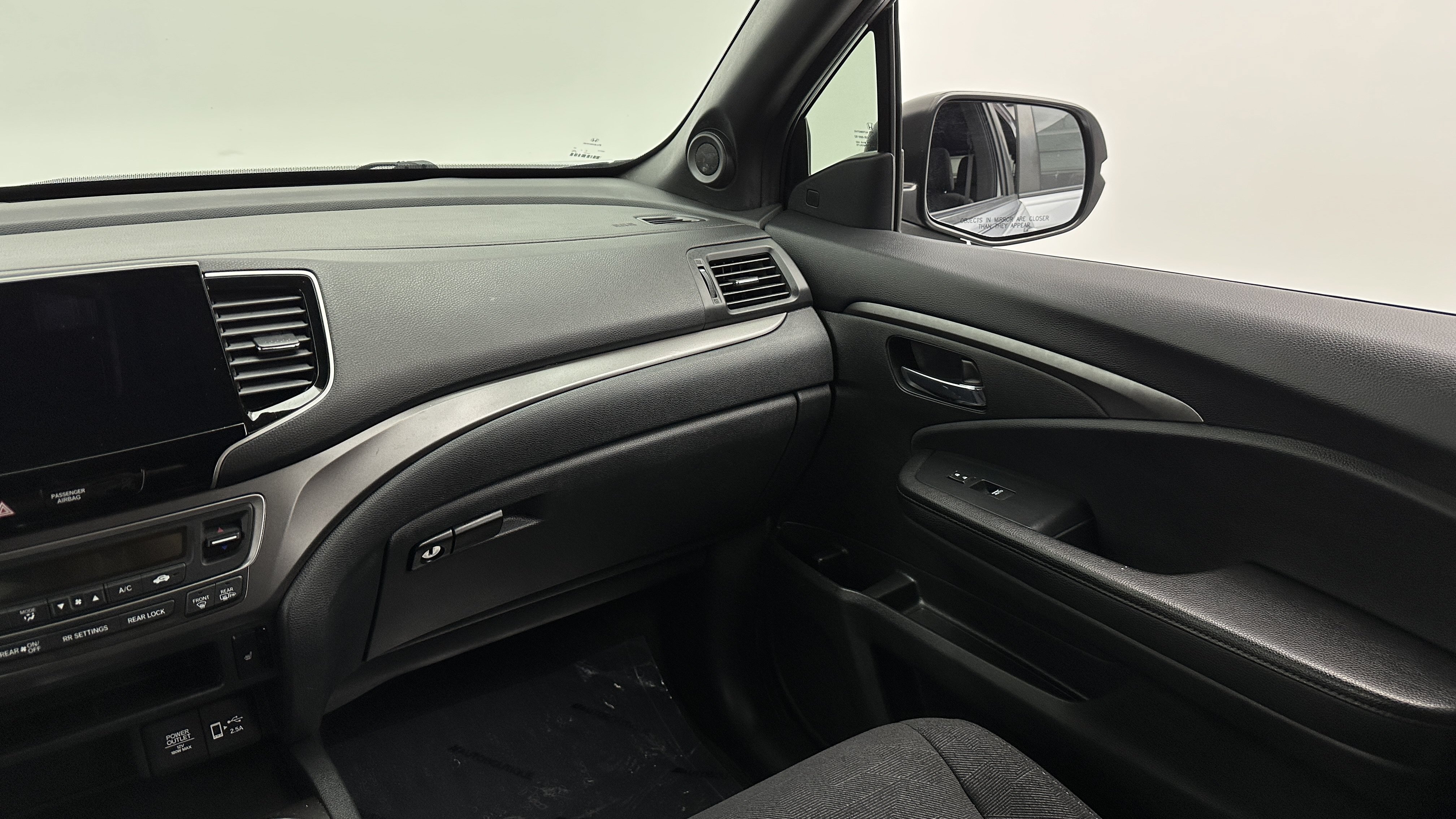Used 2022 Honda Pilot Sport image 34