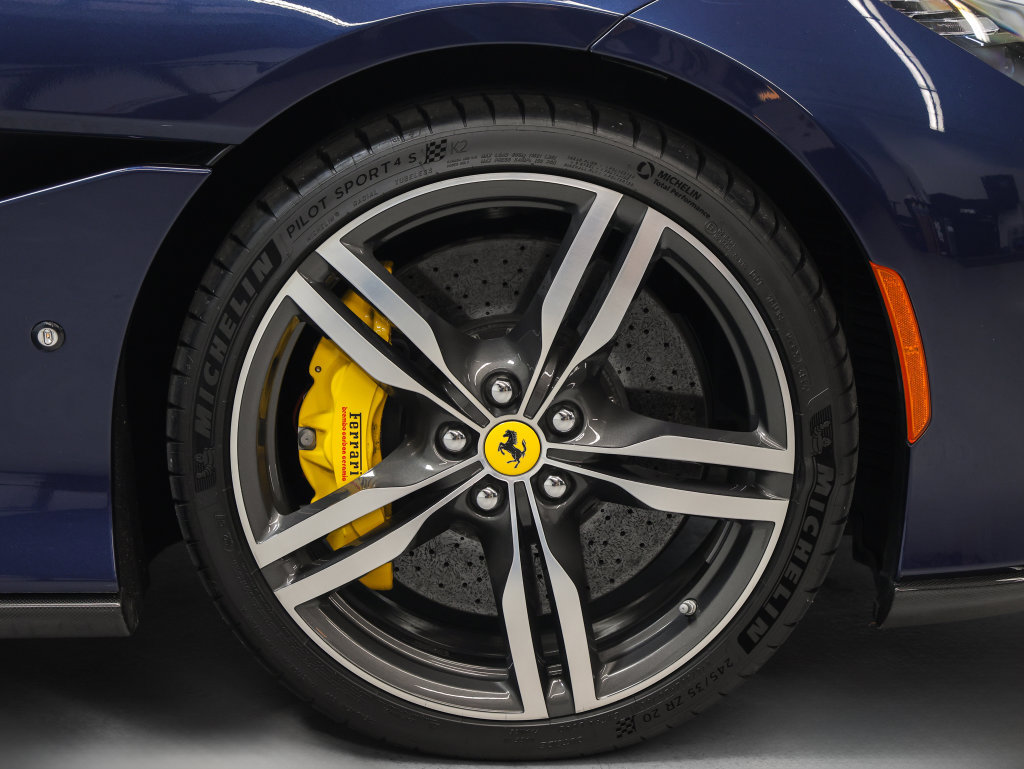 Certified 2019 Ferrari Portofino RWD image 13