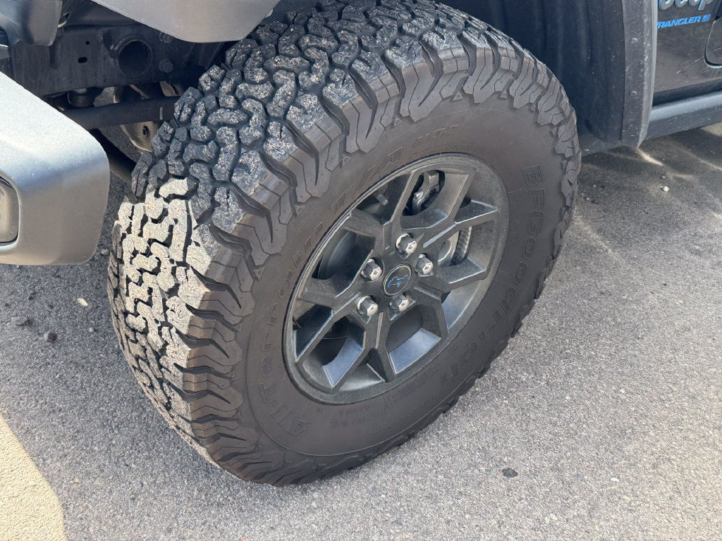Used 2024 Jeep Wrangler Unlimited AWD/4WD image 21