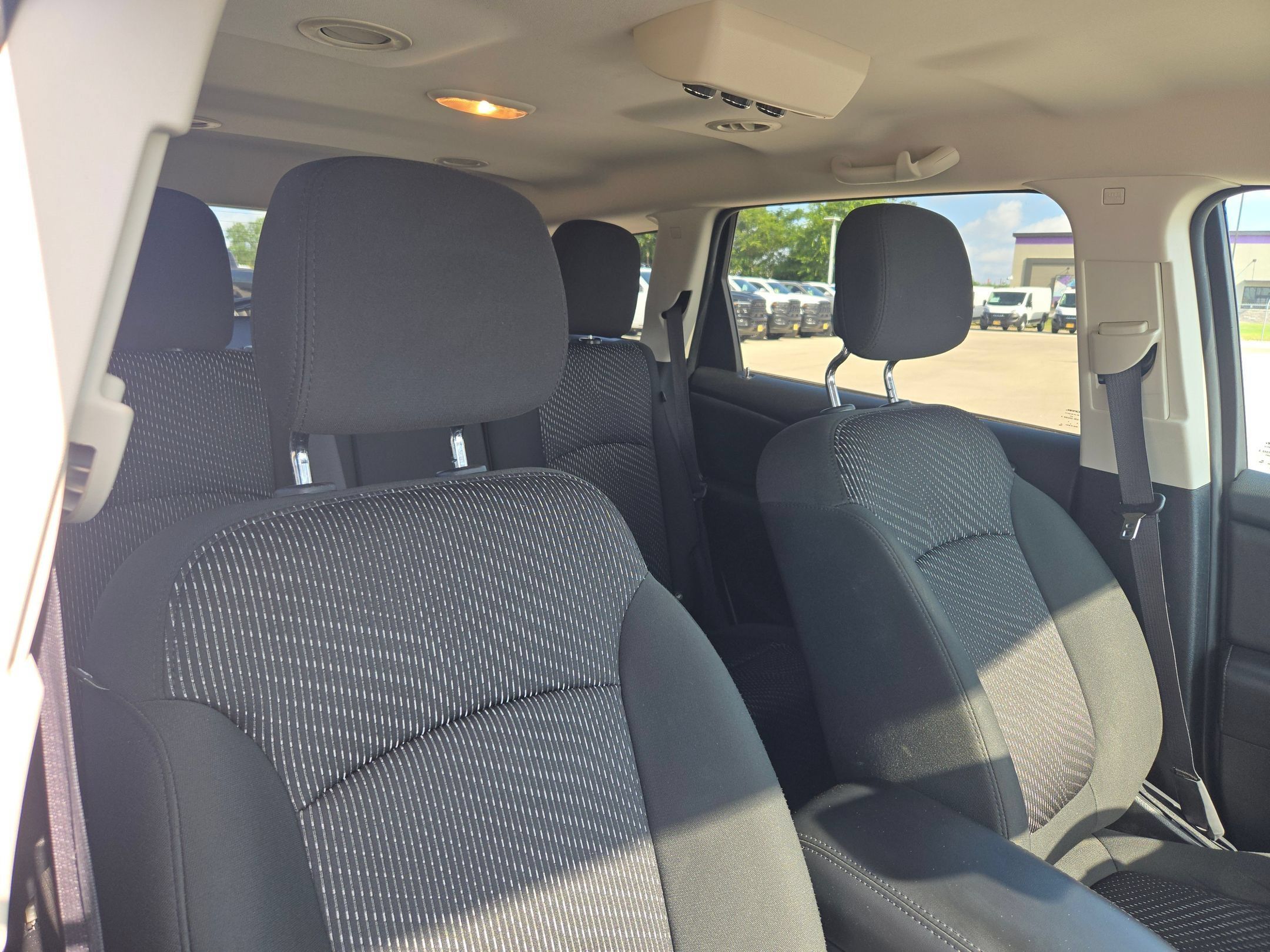 Used 2020 Dodge Journey SE w/ SE Popular Equipment Group FWD image 29
