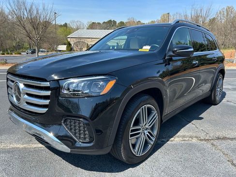Used 2025 Mercedes-Benz GLS 450 4MATIC image 71