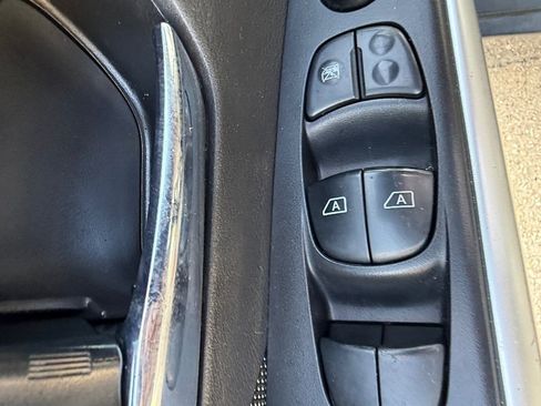 Used 2020 Nissan Kicks SV FWD image 17