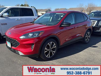 Used 2021 Ford Escape SE w/ SE Sport Appearance Package