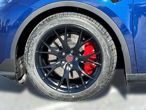 Used 2021 Tesla Model Y Performance image 10