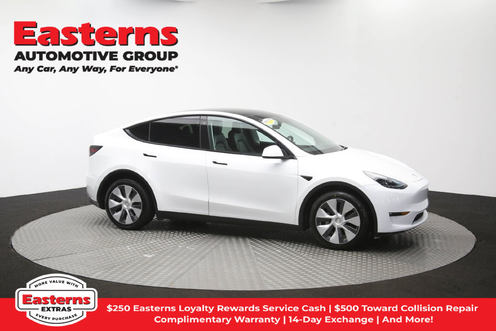 Used 2022 Tesla Model Y Long Range AWD/4WD image 43