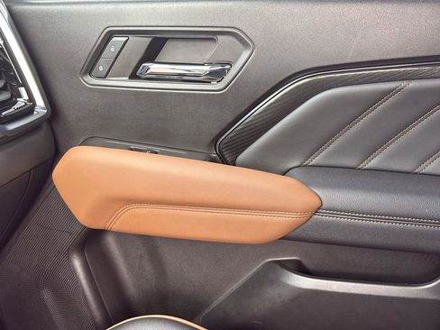 Used 2023 GMC Canyon AT4 w/ AT4 Premium Package image 22