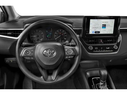 Used 2025 Toyota Corolla LE image 7