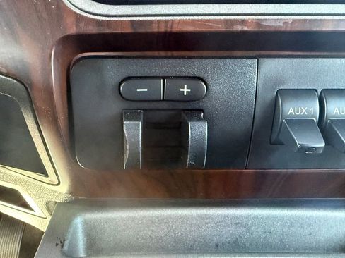 Used 2012 Ford F250 Lariat w/ Lariat Ultimate Pkg image 38