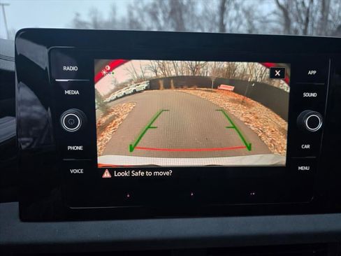 New 2026 Volkswagen Jetta SE image 19