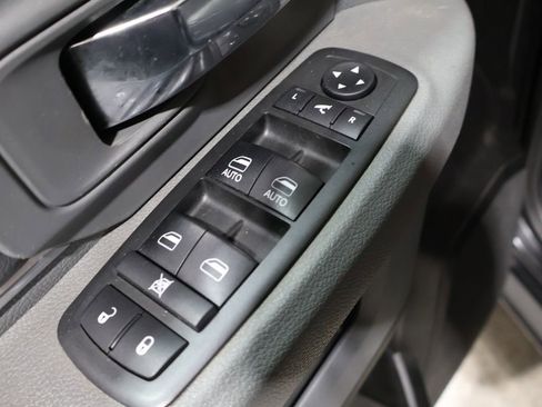 Used 2019 RAM 1500 Big Horn image 14