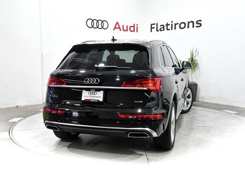 Certified 2025 Audi Q5 2.0T Premium Plus image 10