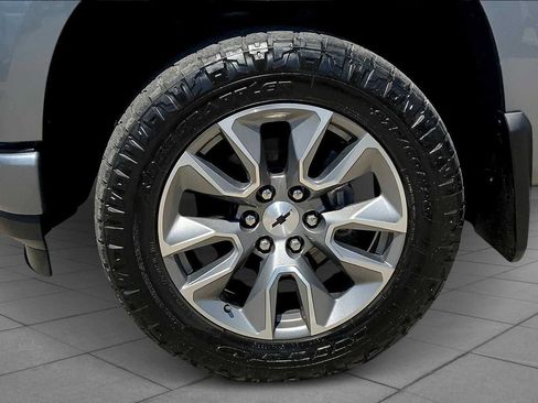 Used 2020 Chevrolet Silverado 1500 RST AWD/4WD image 11