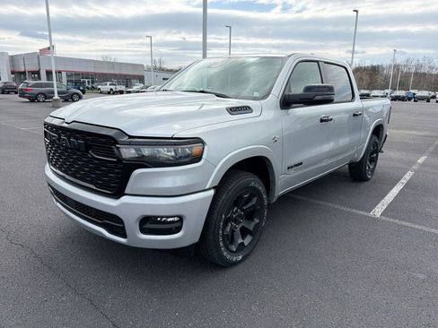 New 2026 RAM 1500 4x4 Crew Cab image 4