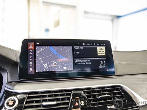 Used 2021 BMW 530e xDrive w/ Executive Package image 29