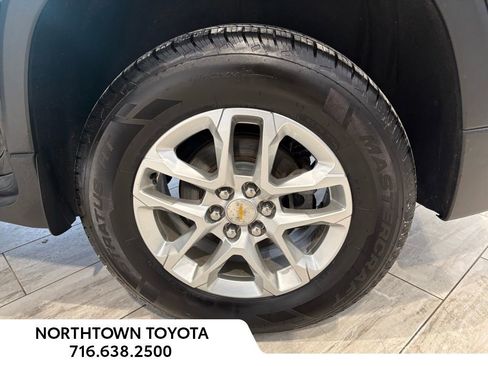 Used 2020 Chevrolet Traverse LS image 14