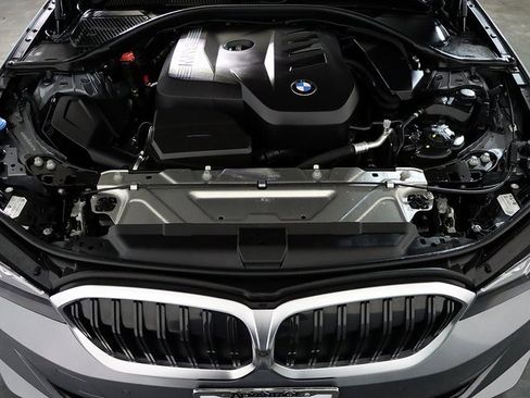 Used 2025 BMW 330i xDrive Sedan image 37